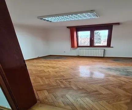Izdavanje, poslovni prostor, 236m², Mirijevo 1, Mirijevo Sve Podlokacije - image 4