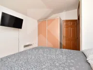 Izdavanje, četvorosoban stan, 160m², Tološi, Podgorica - image 10