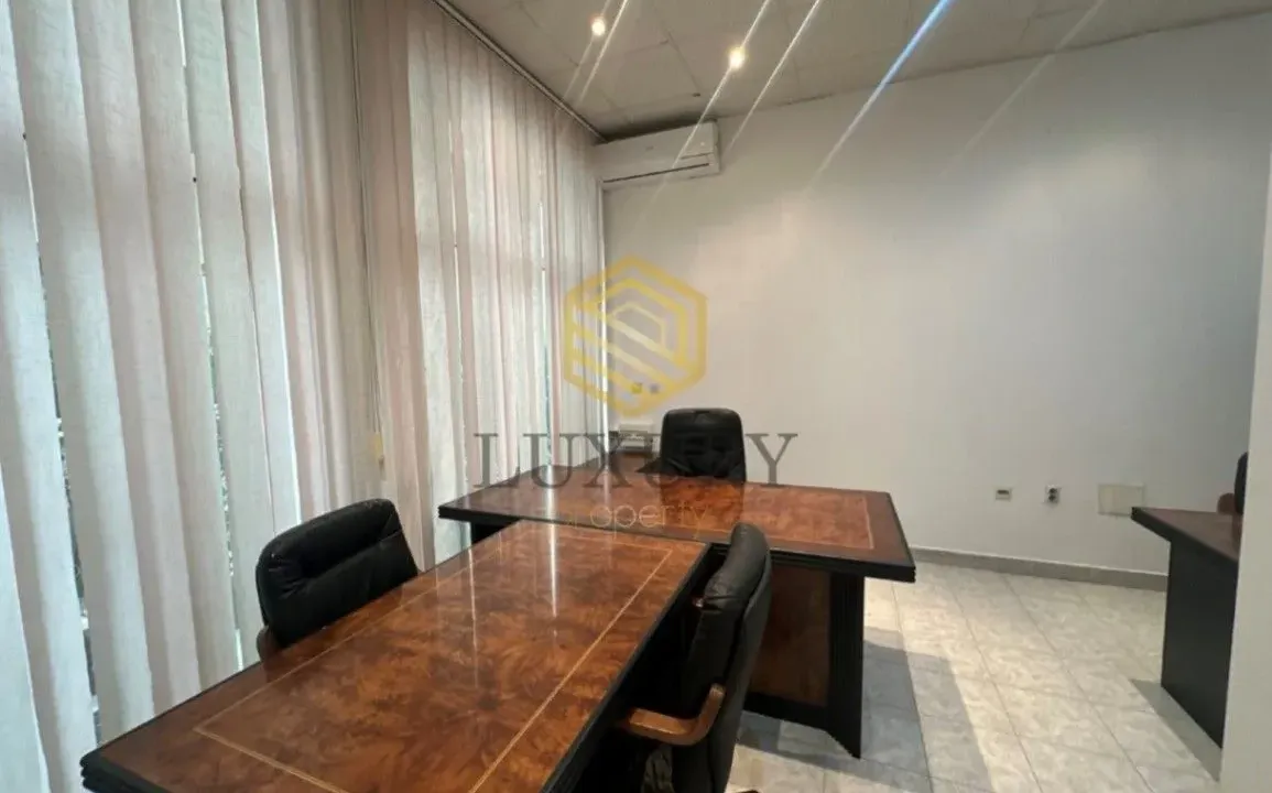 Rent, four bedroom apartment, 119m², City Kvart, Podgorica