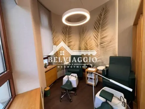 Izdavanje, poslovni prostor, 208m², Stari Grad, Budva - image 19