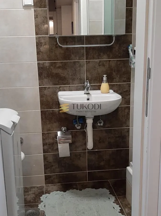 Prodaja, trosoban stan, 62m², Nova Detelinara, Novi Sad Sve Podlokacije