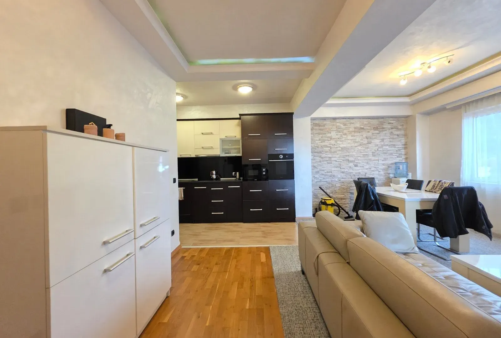 Prodaja, dvosoban stan, 80m², Budva, Crna Gora