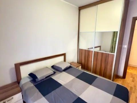 Izdavanje, jednosoban stan, 50m², City Kvart, Podgorica - image 8