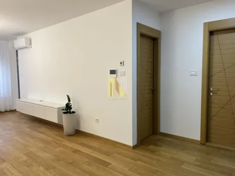 Rent, two bedroom apartment, 51m², Novi Sad, Srbija - image 7