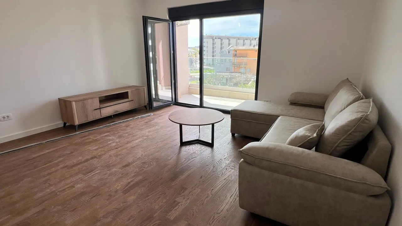 Prodaja, jednosoban stan, 49m², Ilino, Bar