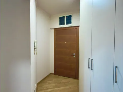 Prodaja, jednosoban stan, 50m², Centar, Podgorica - image 9