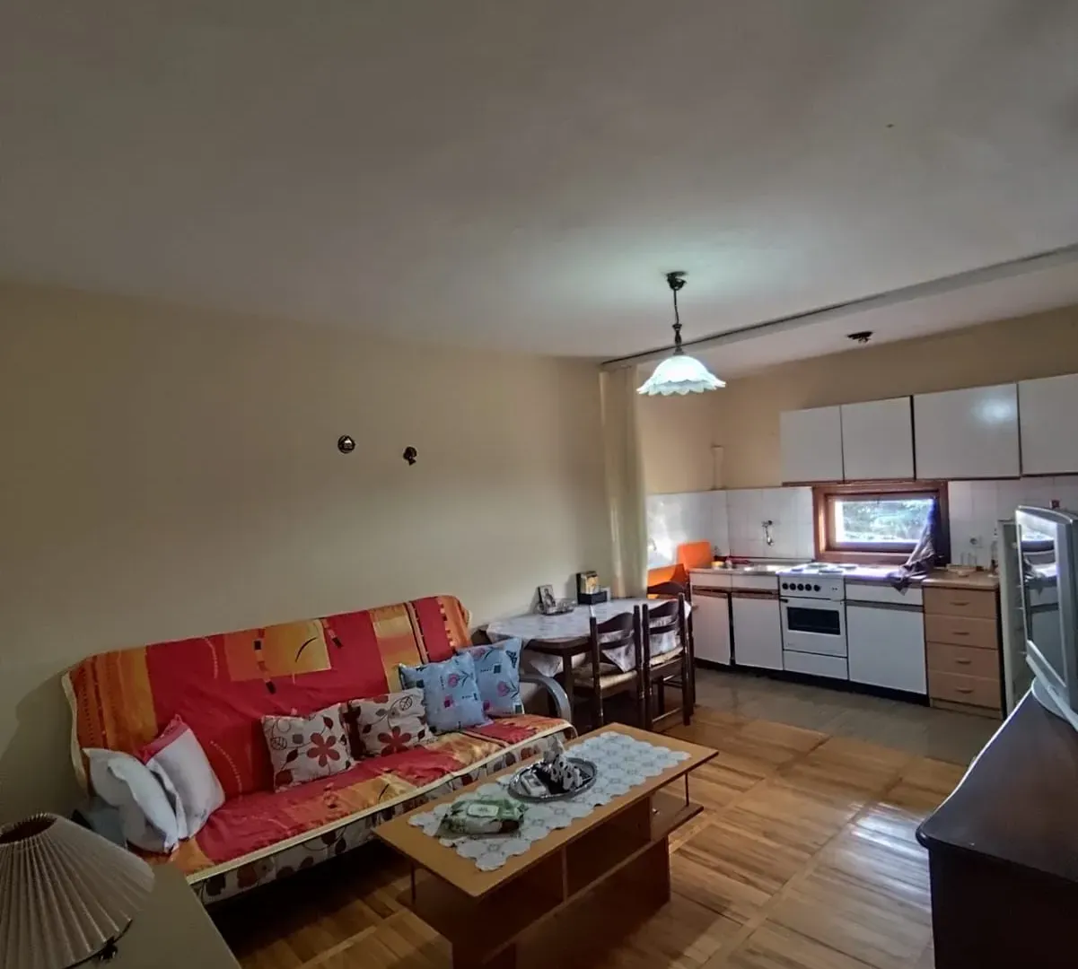 Prodaja, dvosoban stan, 95m², Centar, Podgorica