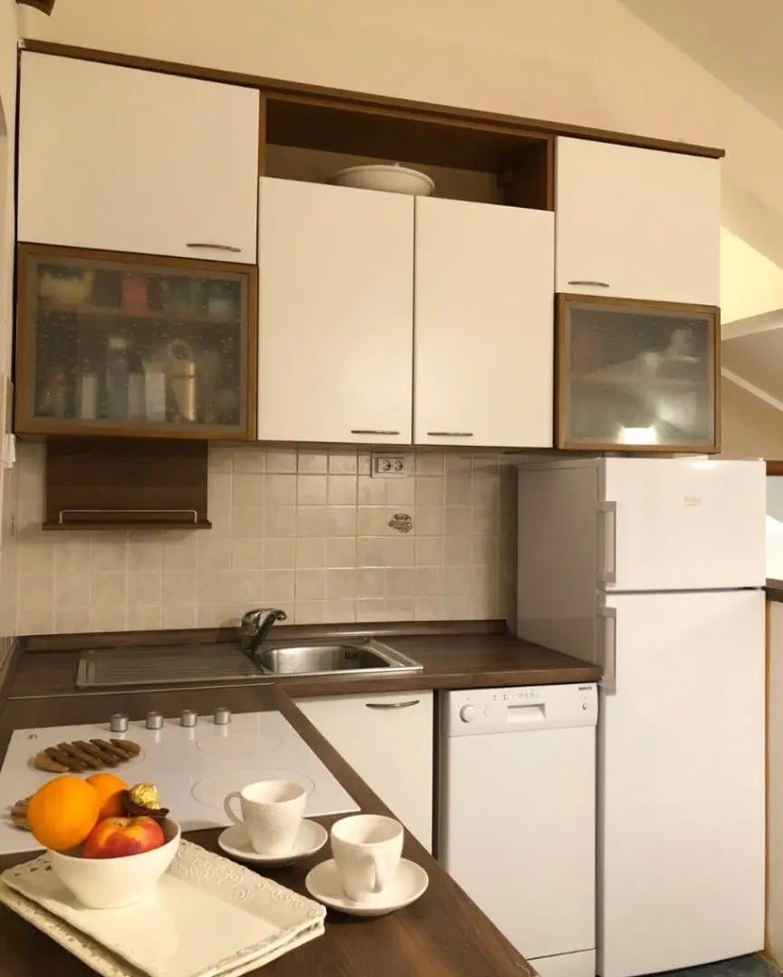 Prodaja, jednosoban stan, 87m², Grad, Kotor