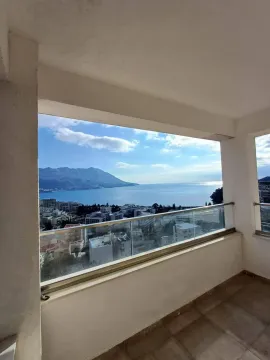 Sale, three bedroom apartment, 186m², Bečići, Budva - image 4