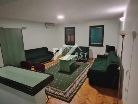 Izdavanje, jednosoban stan, 38m², Centar, Novi Sad - image 3