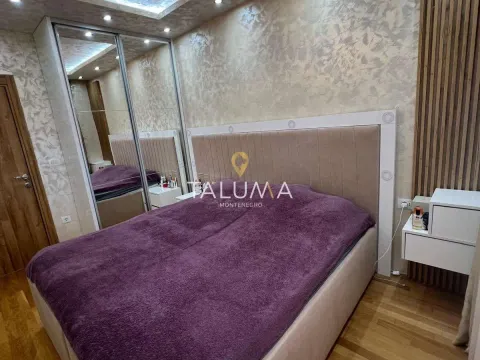 Rent, three bedroom apartment, 100m², Stari Aerodrom, Podgorica - image 8