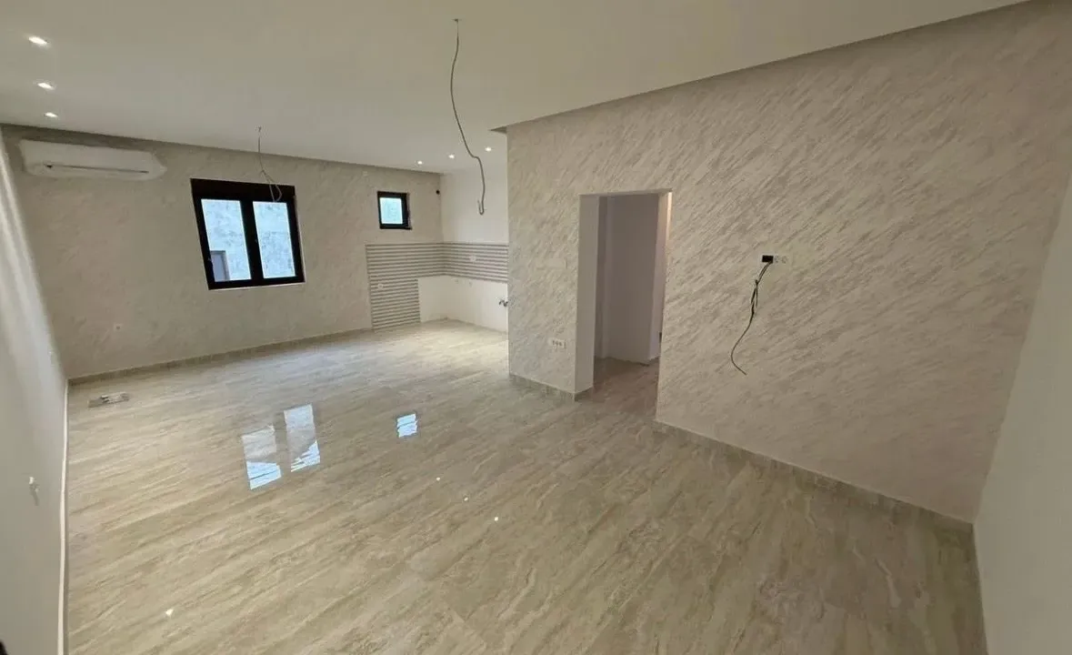Sale, three bedroom apartment, 78m², Kava, Tivat