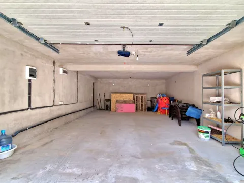 Prodaja, kuća, 185m², Zagora, Kotor - image 25