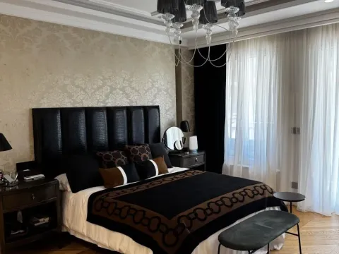 Sale, four bedroom apartment, 260m², Neimar, Vračar Sve Podlokacije - image 13