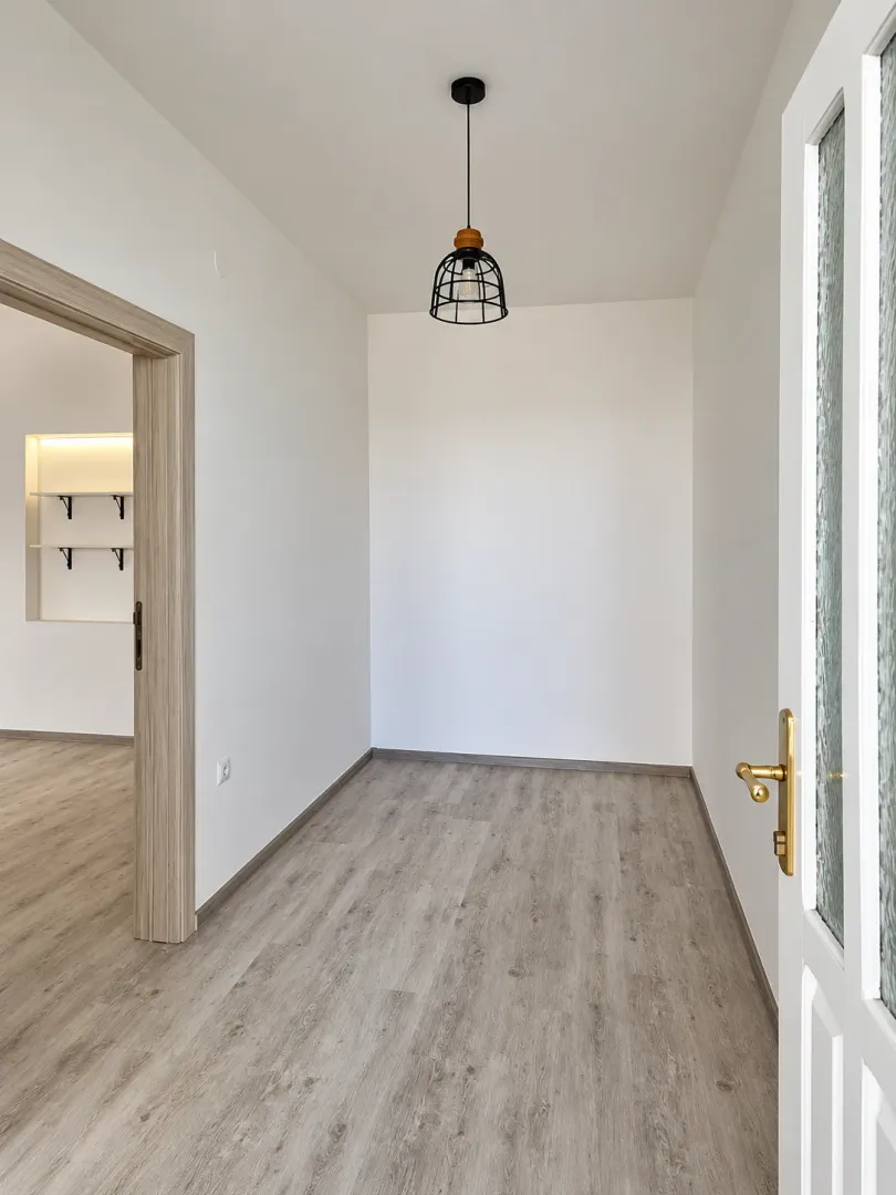 Rent, office space, 60m², Stari Aerodrom, Podgorica