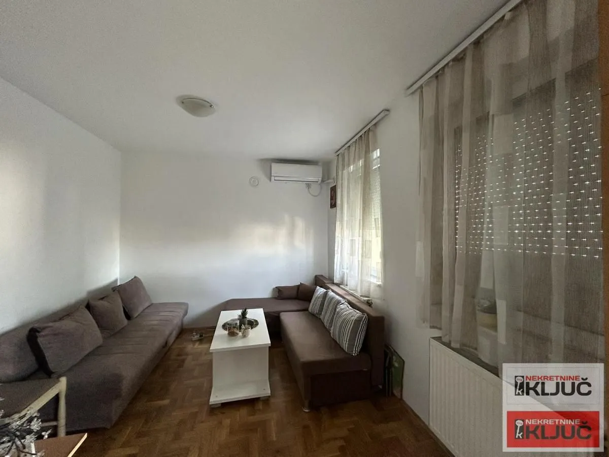Prodaja, garsonjera, 25m², Bulevar Evrope, Novi Sad Sve Podlokacije