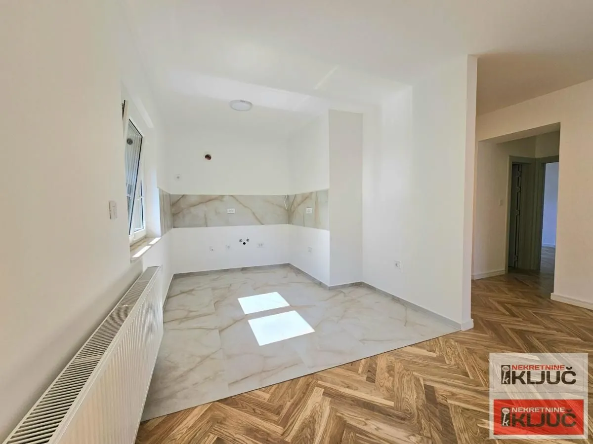 Prodaja, četvorosoban stan, 101m², Telep, Novi Sad Sve Podlokacije