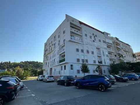 Sale, two bedroom apartment, 76m², Zabjelo, Podgorica - image 6