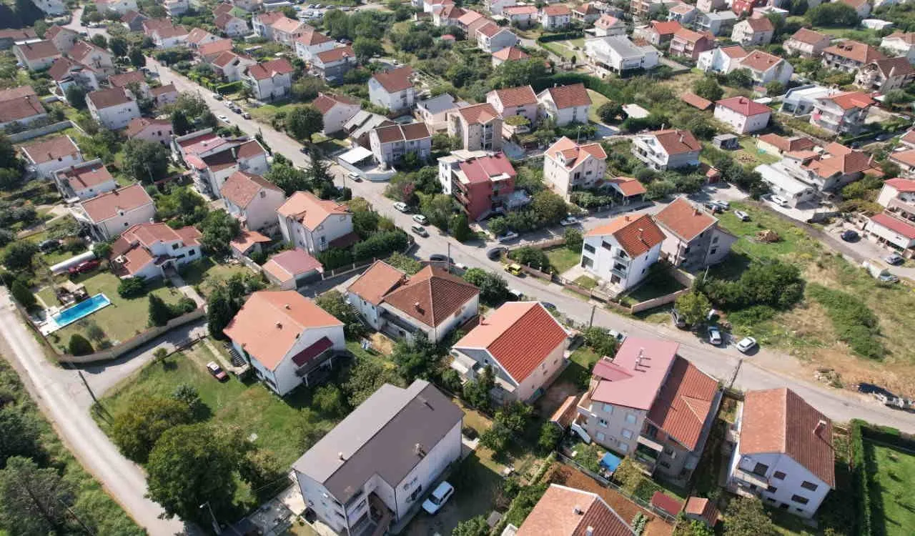 Prodaja, kuća, 368m², Masline, Podgorica