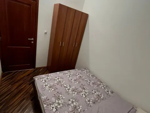 Izdavanje, trosoban stan, 84m², Mažina, Tivat - image 3