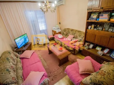 Sale, house, Tivat, Crna Gora - image 9