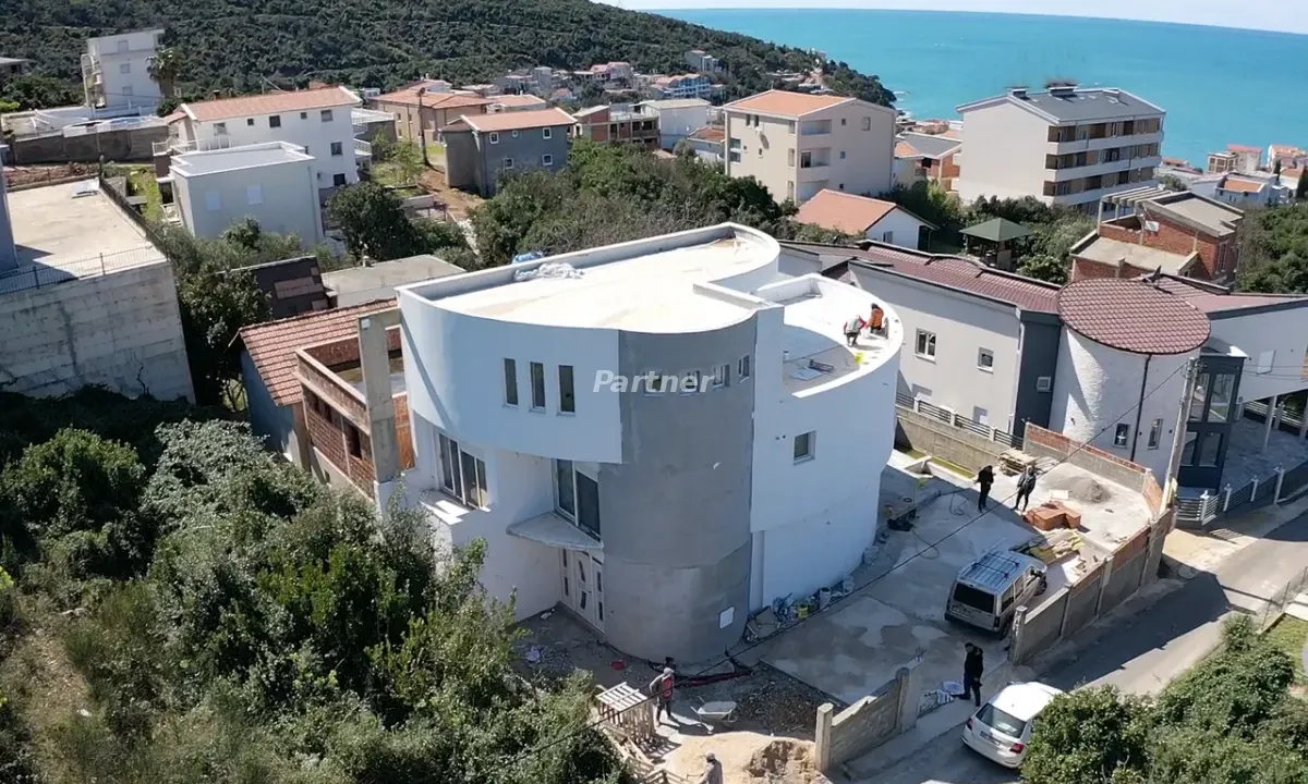 Prodaja, kuća, 330m², Utjeha, Bar