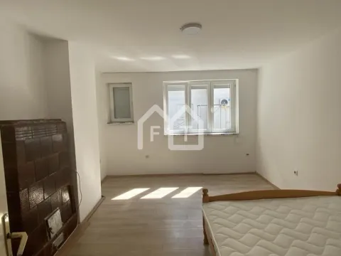 Izdavanje, dvosoban stan, 55m², Zemun Gornji Grad, Zemun Sve Podlokacije
