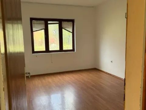 Prodaja, kuća, 200m², Grlić, Danilovgrad - image 2