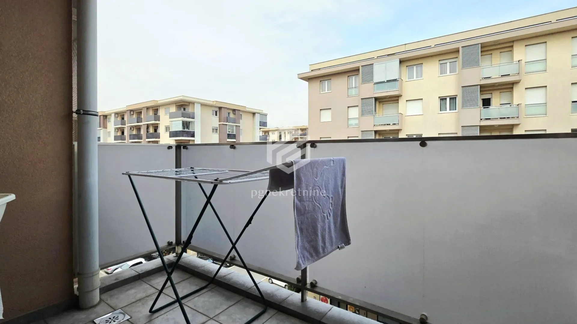 Izdavanje, jednosoban stan, 46m², City Kvart, Podgorica