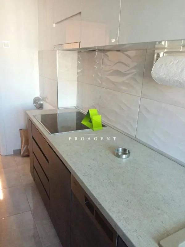 Izdavanje, trosoban stan, 70m², Medijana, Niš