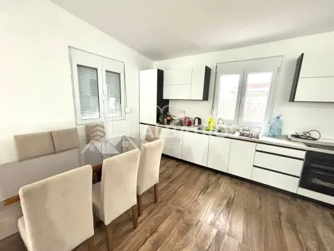 Rent, two bedroom apartment, 170m², Polje, Bar - image 2