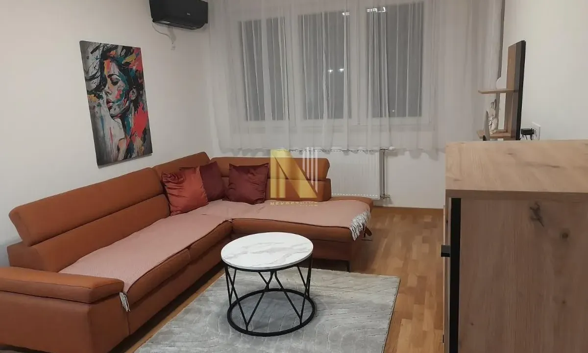Izdavanje, dvosoban stan, 45m², Petrovaradin, Novi Sad