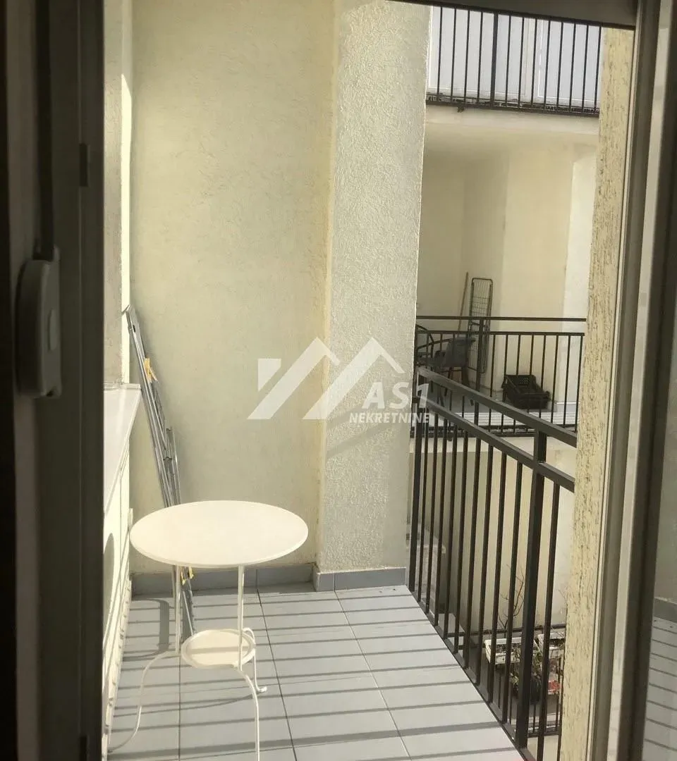 Izdavanje, dvosoban stan, 60m², Bulevar Oslobodjenja, Novi Sad Sve Podlokacije