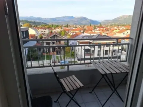 Izdavanje, jednosoban stan, 45m², Stari Aerodrom, Podgorica - image 8