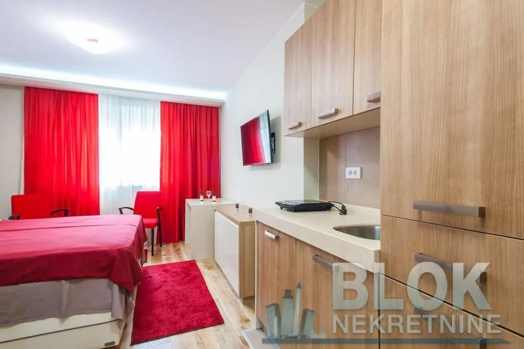 Izdavanje, garsonjera, 22m², Preko Morače, Podgorica