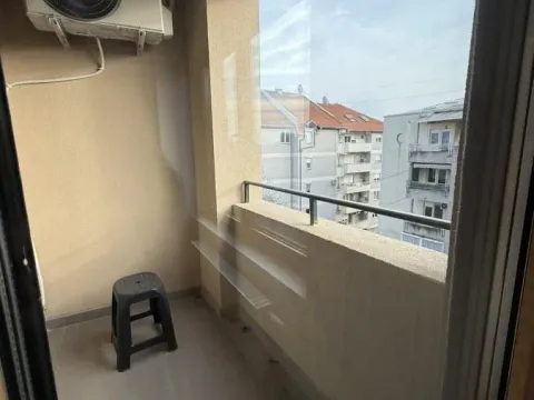 Rent, one bedroom apartment, 57m², Crveni Pevac, Niš - image 14