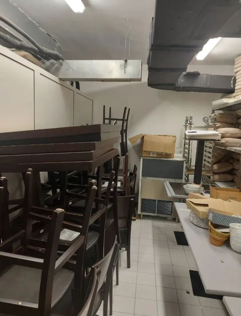 Prodaja, poslovni prostor, 800m², Zemun Kej, Zemun Sve Podlokacije