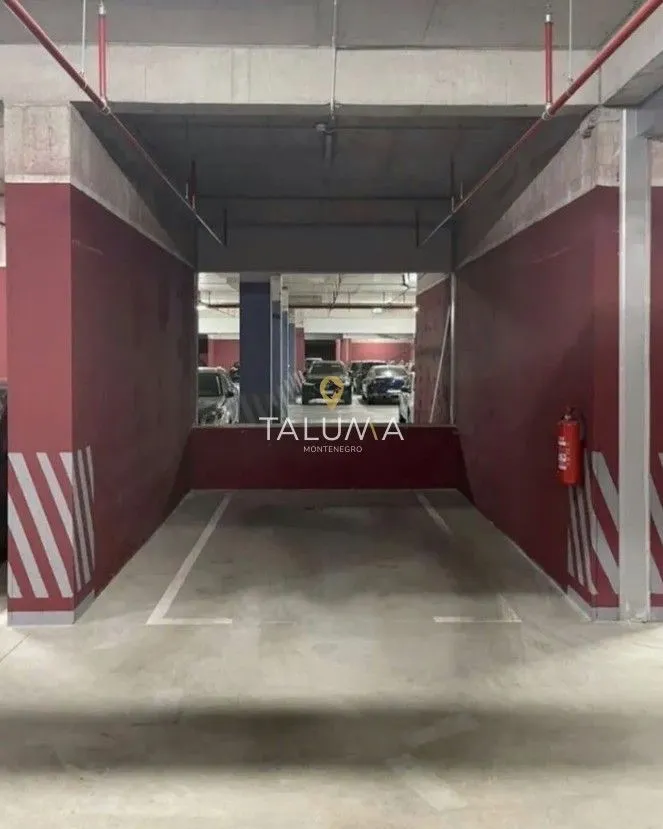 Izdavanje, stan, 18m², Master Kvart, Podgorica