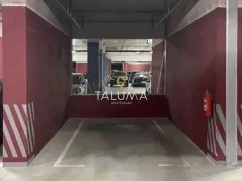 Izdavanje, stan, 18m², Master Kvart, Podgorica - image 1