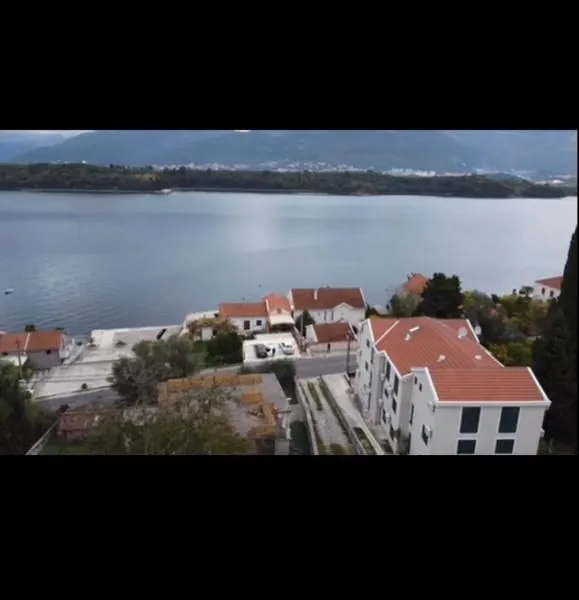 Prodaja, plac, 1400m², Bogišići, Tivat