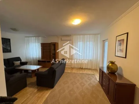 Izdavanje, trosoban stan, 120m², Savski Venac, Beograd - image 4