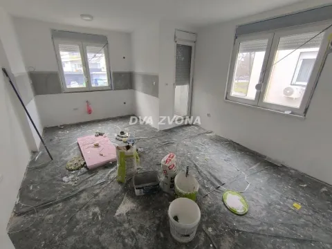 Prodaja, dvosoban stan, 53m², Petrovaradin, Novi Sad - image 2