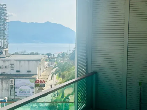 Izdavanje, jednosoban stan, 70m², Centar, Budva - image 10