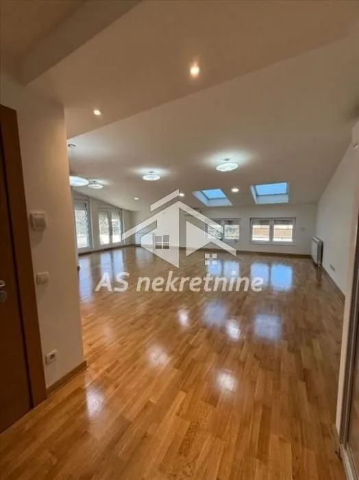 Rent, three bedroom apartment, 130m², Savski Venac, Beograd