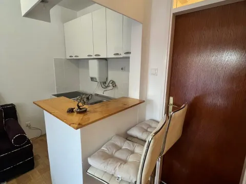 Rent, one bedroom apartment, 35m², Stari Aerodrom, Podgorica - image 12