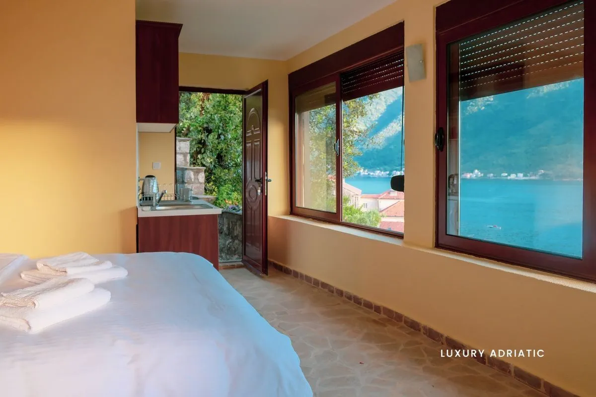 Sale, house, 285m², Perast, Kotor