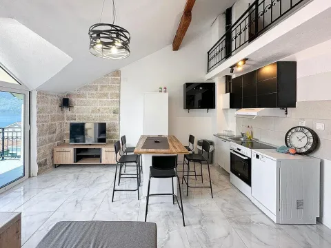 Rent, two bedroom apartment, 50m², Sveti Stasije, Kotor - image 2