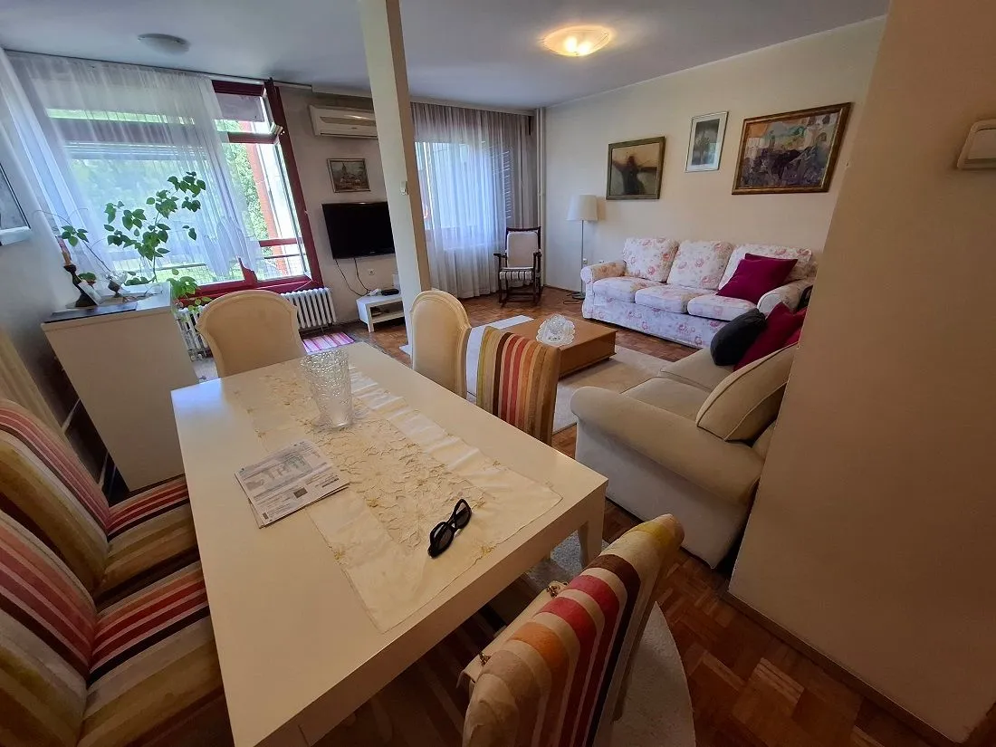 Prodaja, trosoban stan, 77m², Banjica, Voždovac Sve Podlokacije