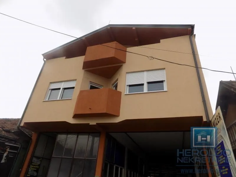 Sale, office space, 360m², Paraćin, Srbija