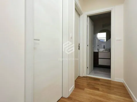 Rent, two bedroom apartment, 70m², Central Point, Podgorica - image 16